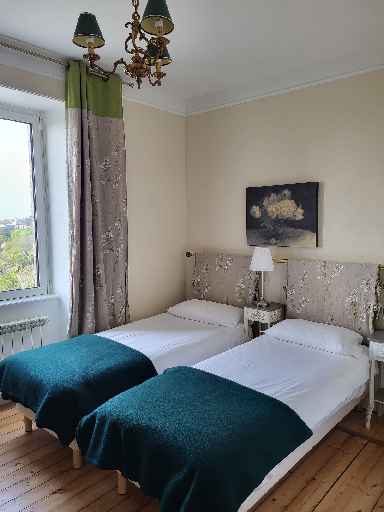 Gaascht Zëmmeren Ploudalmézeau 66886