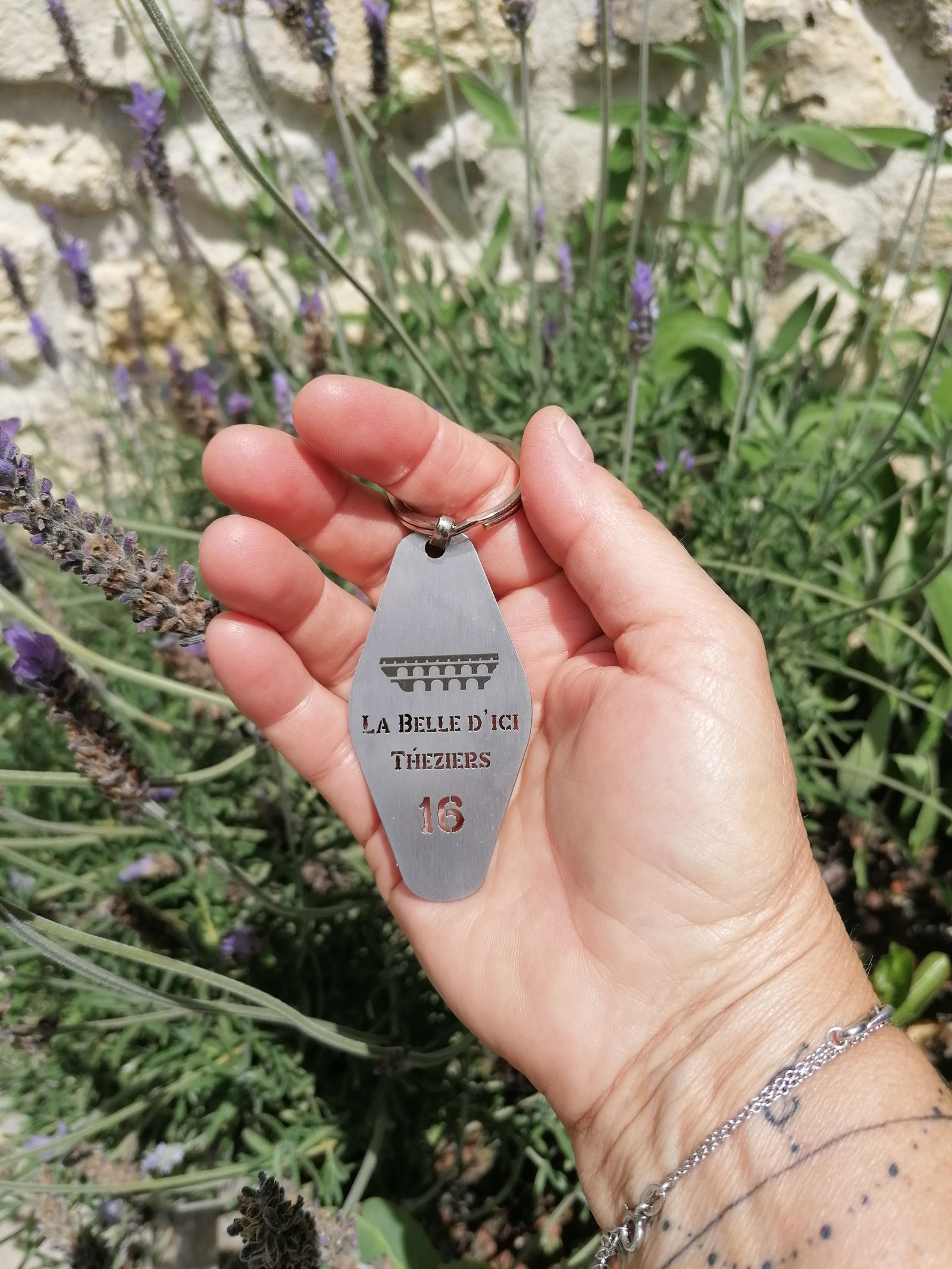 Gastenkamers Théziers 389605