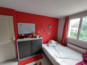 Room For Rent L'étang-La-Ville 279152