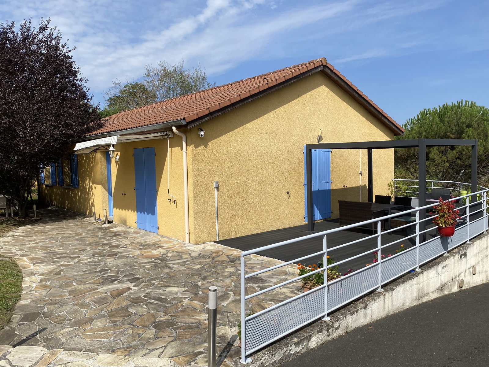 Homestay Unieux 29857