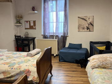 Gesamte Unterkunft zur Miete in La Neuveville - Foto 7 : Schlafzimmer-7
