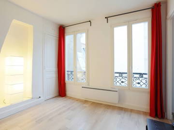 Roomlala | Bel Appartement au Coeur de Paris : 10min à pied du Louvre