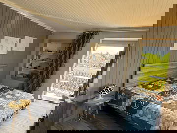 Belle chambre à louer avec petit balcon