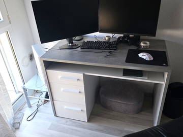 Chambre chez l'habitant à louer à Corcelles - photo 1-1