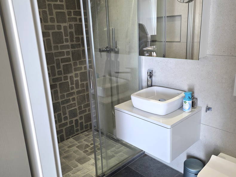 Chambre Chez L'habitant Corcelles 671405-3