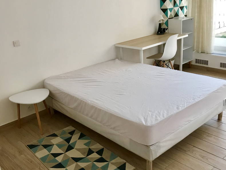 Colocation Cergy 407233-4