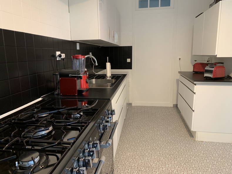 Kolokacja Villeneuve-le-Roi 250173-4