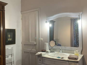Chambre chez l'habitant à louer à Boulogne-Billancourt - photo 14 : salle de bain-14