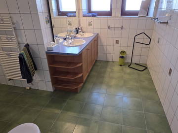 Colocation à louer à Sainte-Croix - photo 6 : salle de bain-6