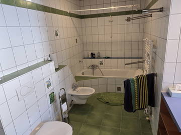 Colocation à louer à Sainte-Croix - photo 7 : salle de bain-7