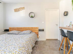 Pragtige *** Kamer met alle moderne geriewe, ideaal geleë