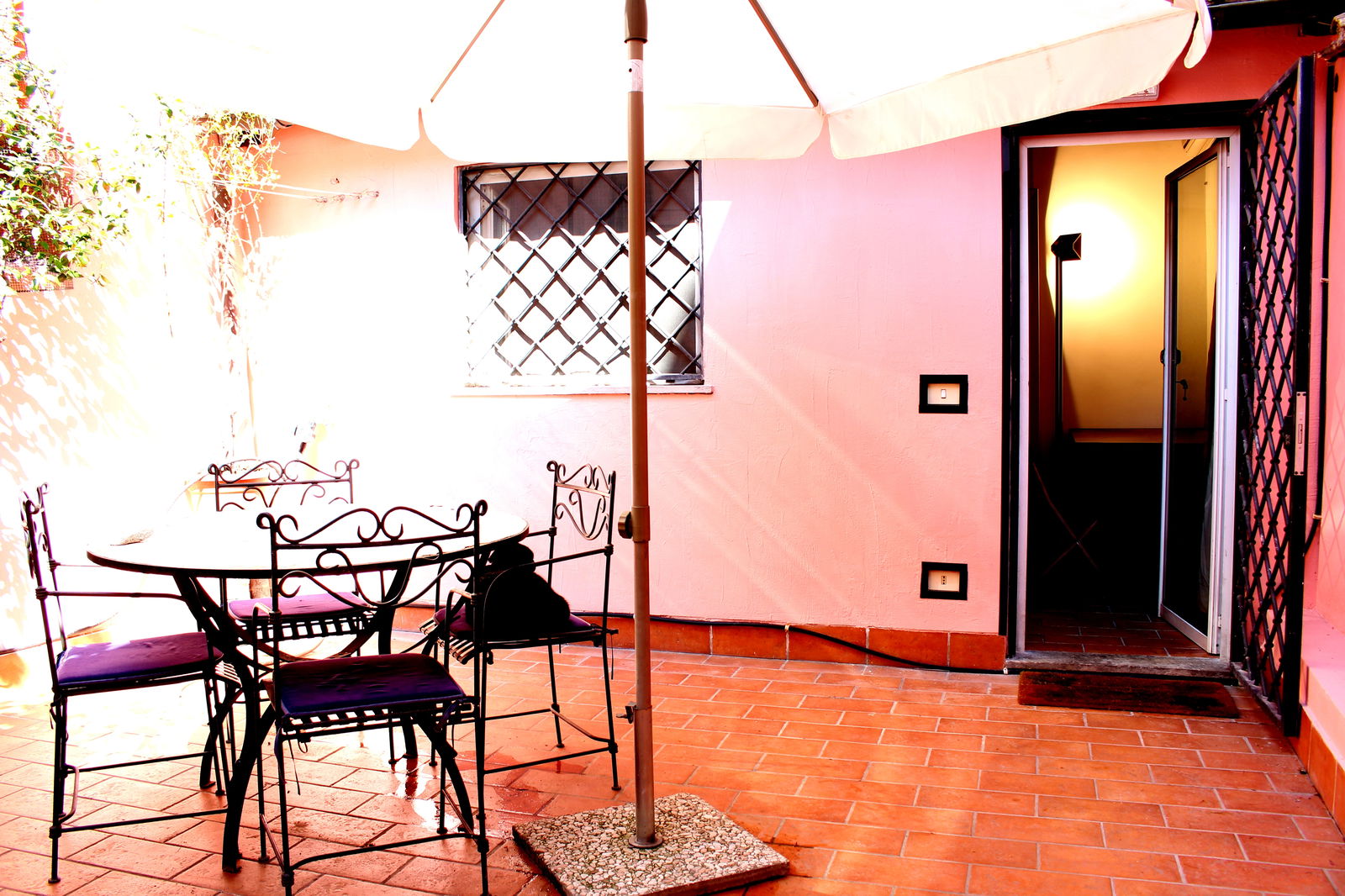 Oberoende Studio Roma 131925