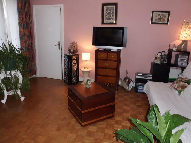 Gaascht Zëmmeren Paris 39882