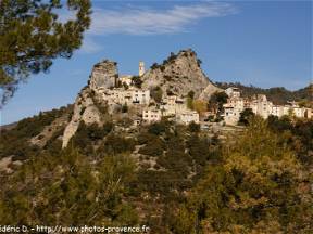 Zwischen Meer Und Bergen In Der Nähe Von Nizza