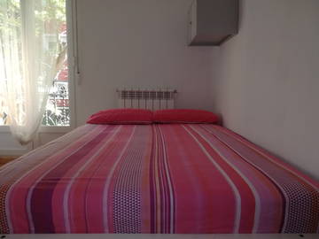 Roomlala | Bills Included, shared kitchen, and WiFi: Double Bed Room fo