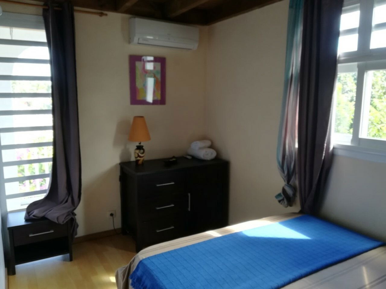 Independent Studio Douville 220266