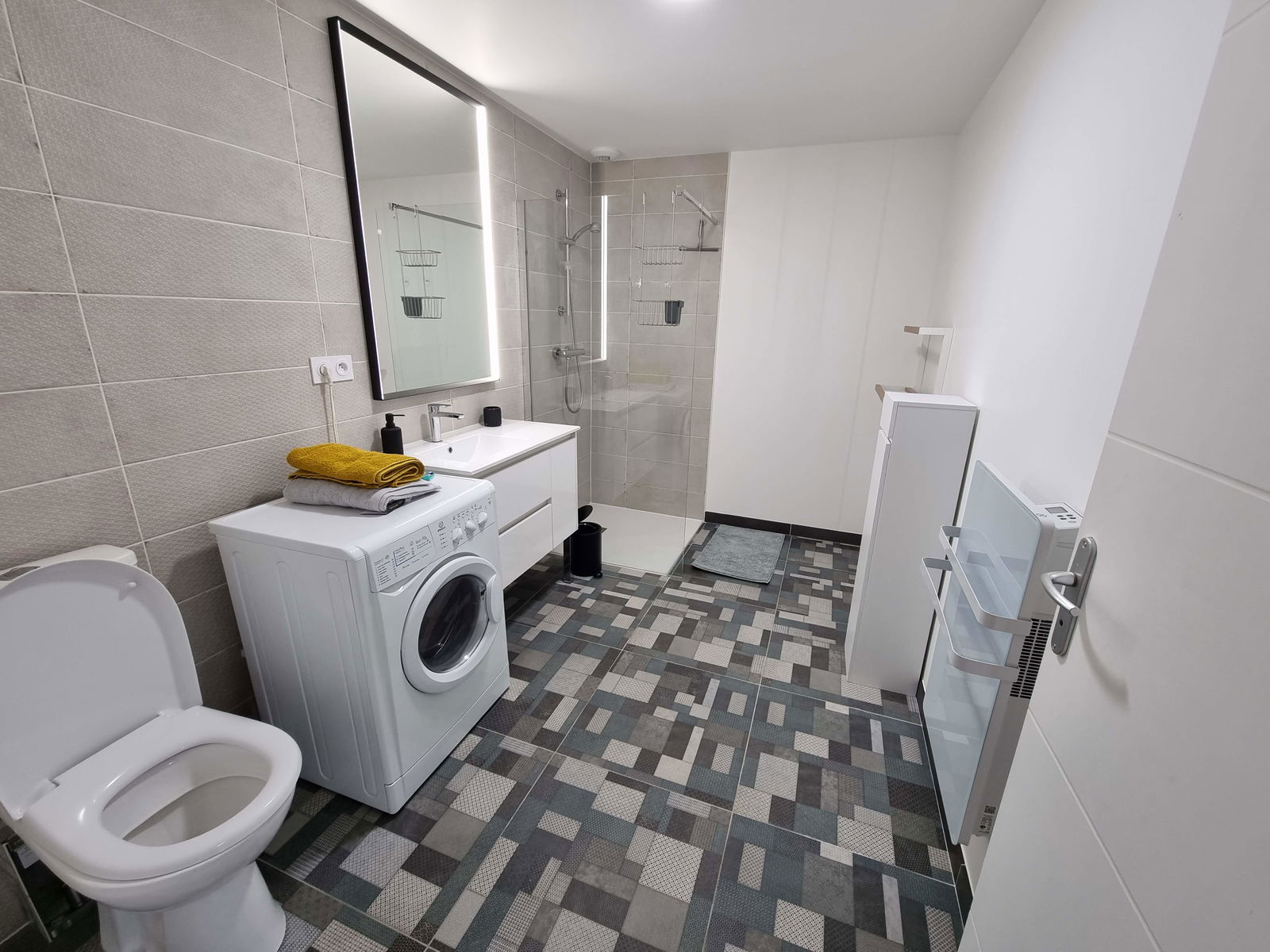 Estudio Independiente Saint-Denis-de-l'Hôtel 263618