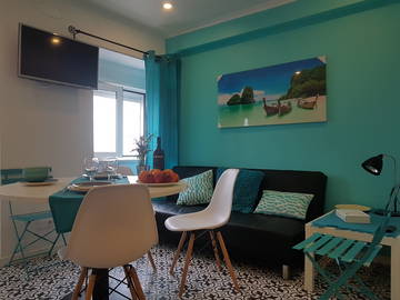 Roomlala | Brand New Beach Apartment 1