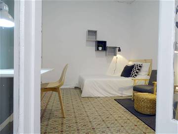 Homestay Barcelona 225435-4