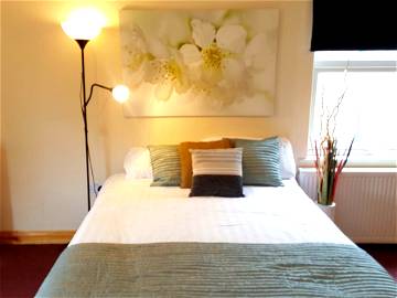 Roomlala | Bright Double Room In Willesden Junction