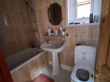 Unterkunft beim Gastgeber zur Miete in Bournemouth - Foto 4 : Badezimmer-4