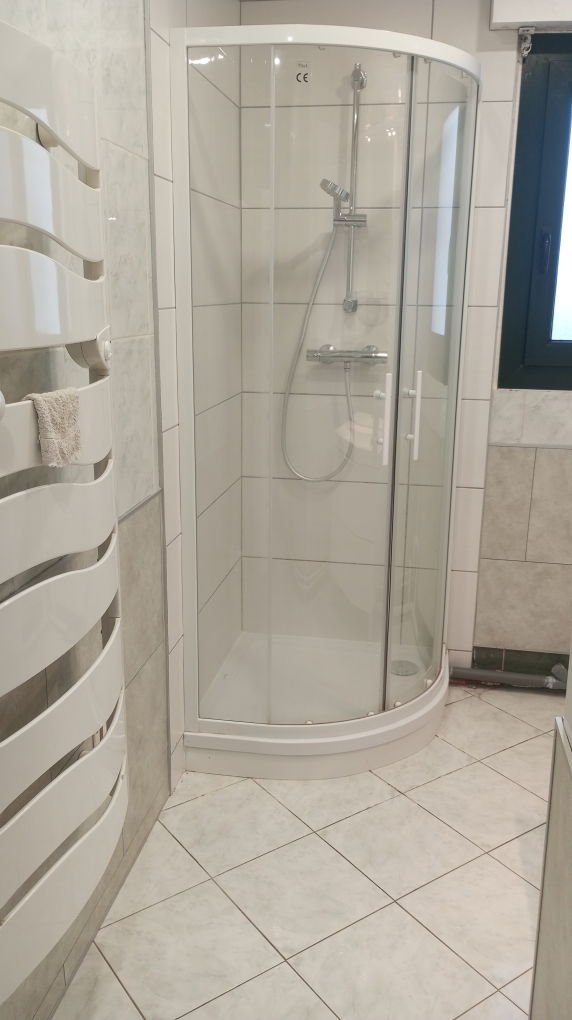 Entire Home Reims 657752