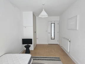 Helles Einzelzimmer zu WG-Zimmer
