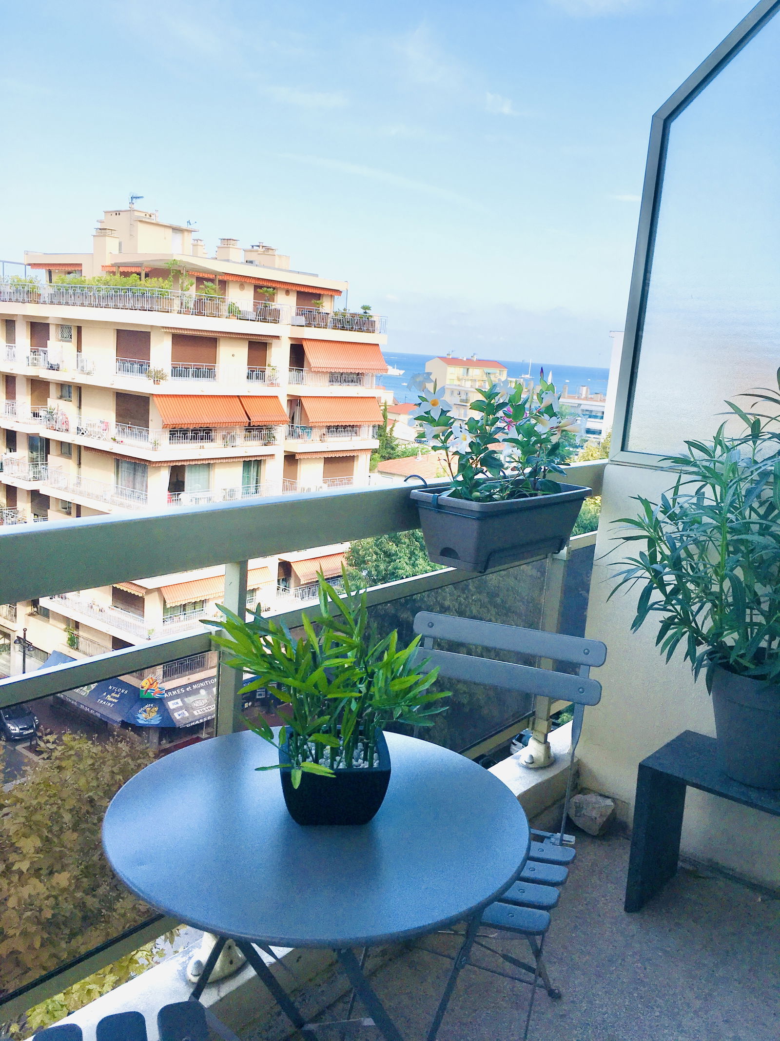 Independent Studio Antibes 208778