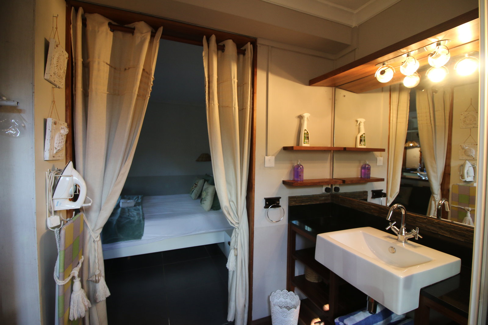 Ganz Haus Tamarin 661166