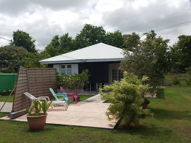 Entire Home Sainte-Anne 150330-2