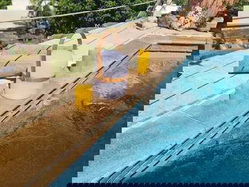 Entire Home Saint Pierre 58436-5