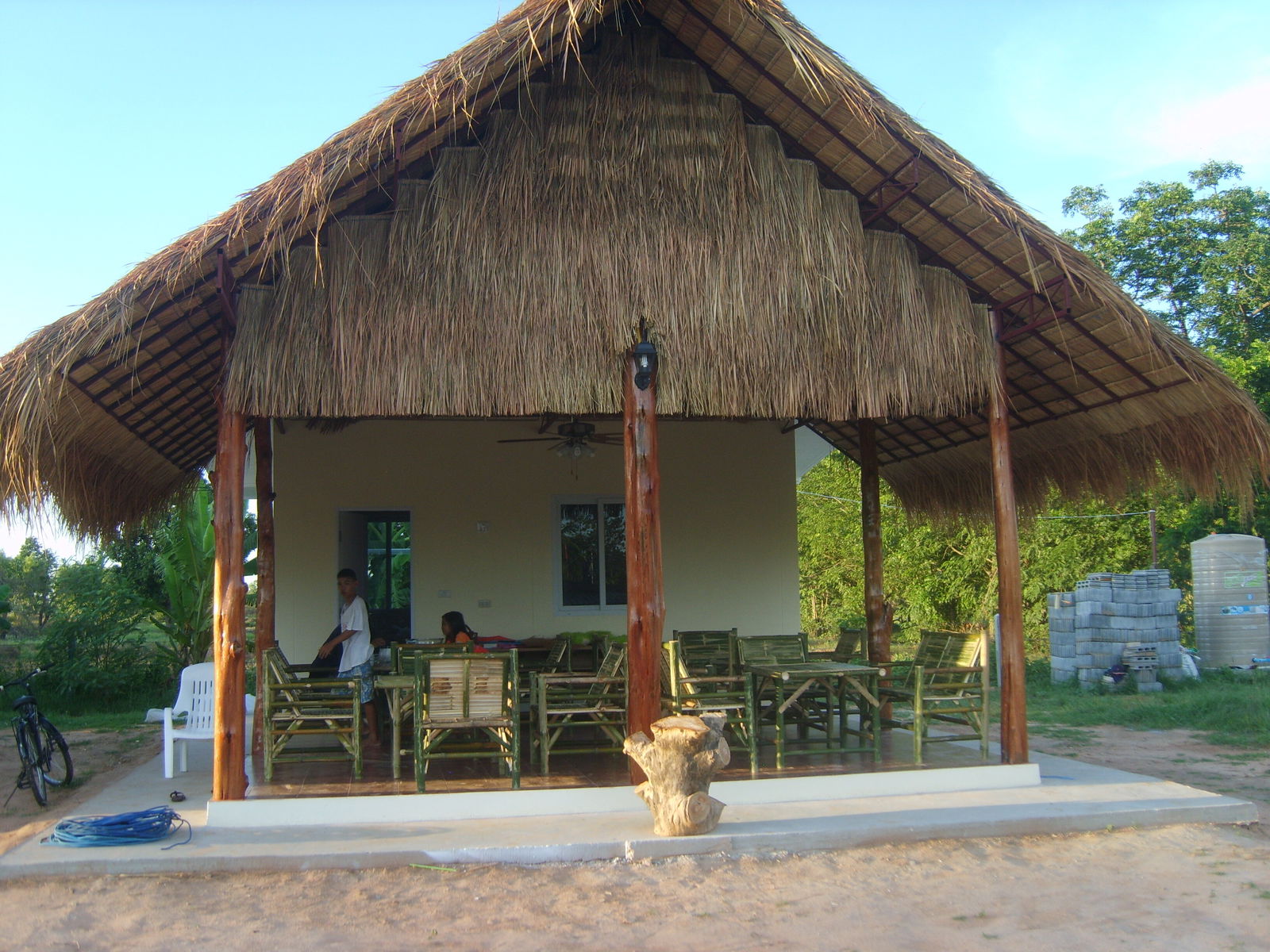 Habitaciones De Huéspedes Bua Yai 75240