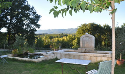 Estudio Independiente La Tour-d'Aigues 30052