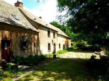 Roomlala | Cabaña Para Grupos En Alquiler En Anzat (Puy-De-Dôme)