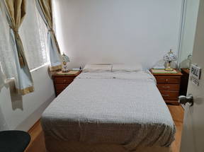 Cabramatta - Habitación soleada muy conveniente disponible