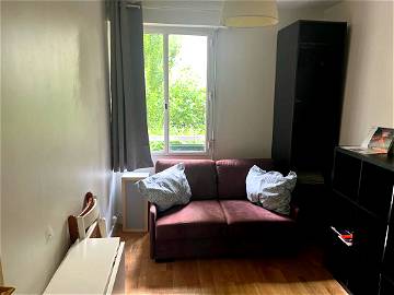 Roomlala | Calm And Welcoming Studio In Neuilly-sur-Seine