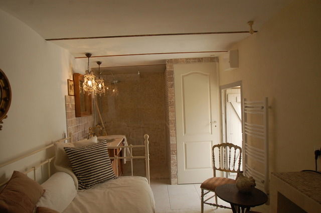 Hospedagem Em Casa De Família Cannes 18296