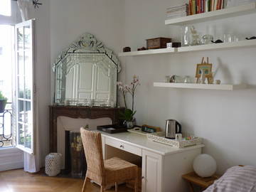 Roomlala | Cama e Café da manhã - Champs Elysées