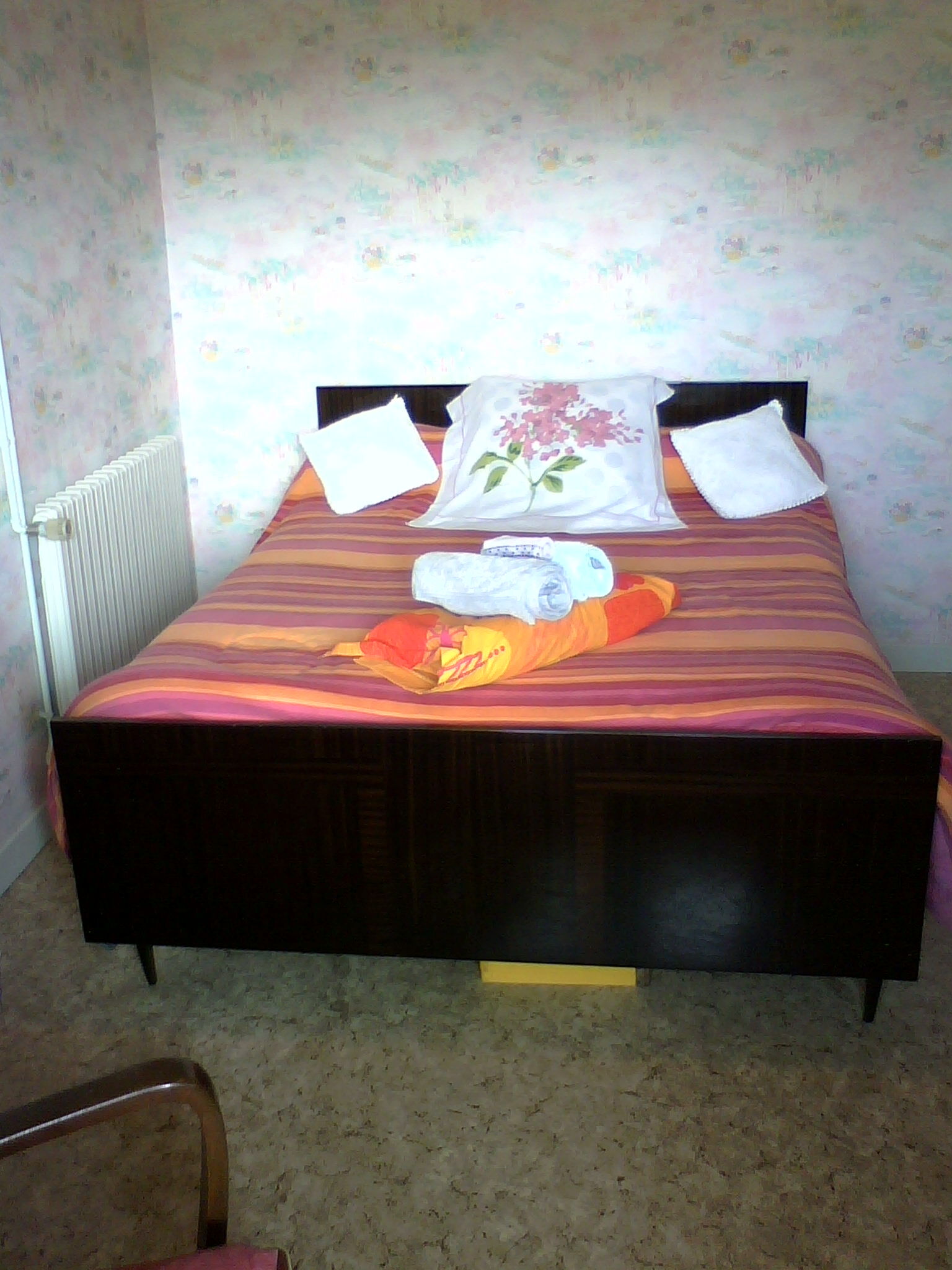 Estudio Independiente Saint-Maurice-en-Gourgois 220285