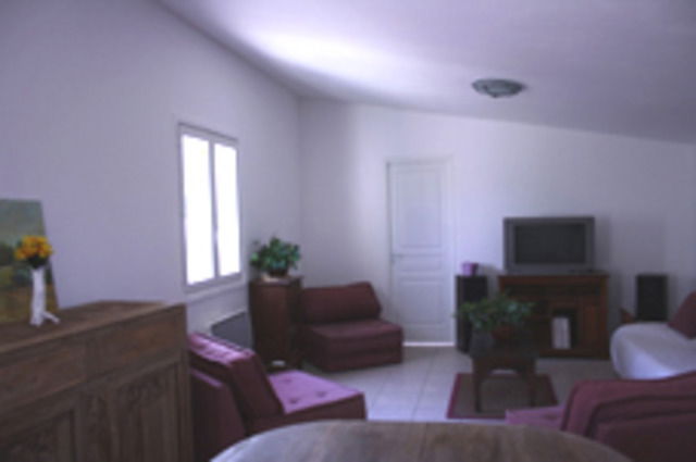 Habitaciones De Huéspedes Pernes-Les-Fontaines 22570