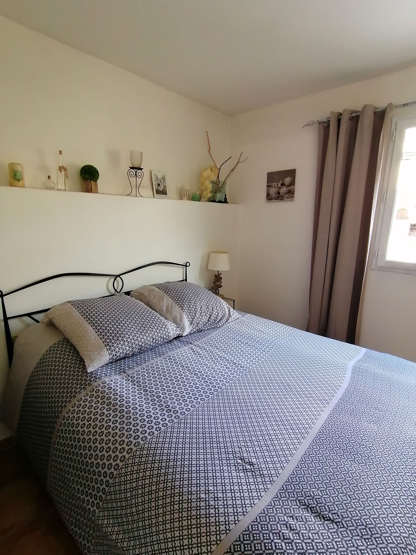 Habitaciones De Huéspedes Théziers 389605