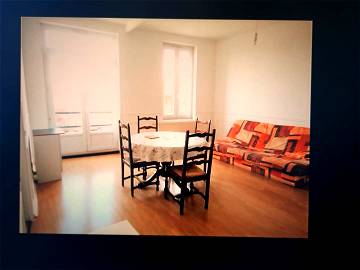 Roomlala | Camera ammobiliata in un appartamento condiviso con 3 camere da letto