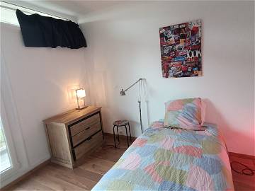 Roomlala | Camera Arredata A Lille St Maur Con Vista Sulla Terrazza