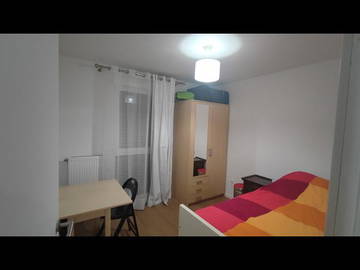 Roomlala | Camera arredata, alloggio condiviso, Saint-Denis, Carrefour Pleyel