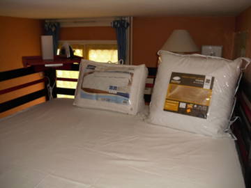 Roomlala | Camera arredata in modo confortevole per coppie