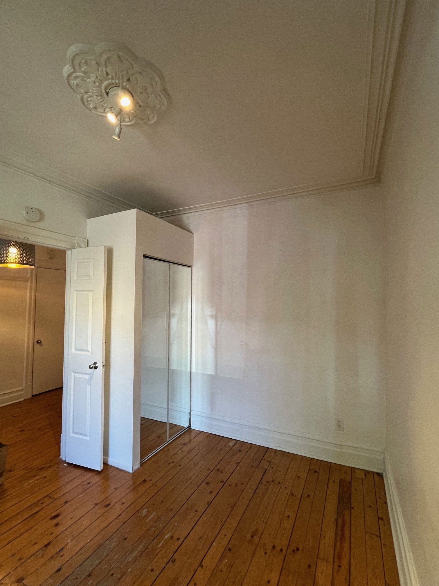 Collocazione Montréal 414056