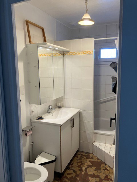 Camera Presso L'ospite Vénissieux 666946