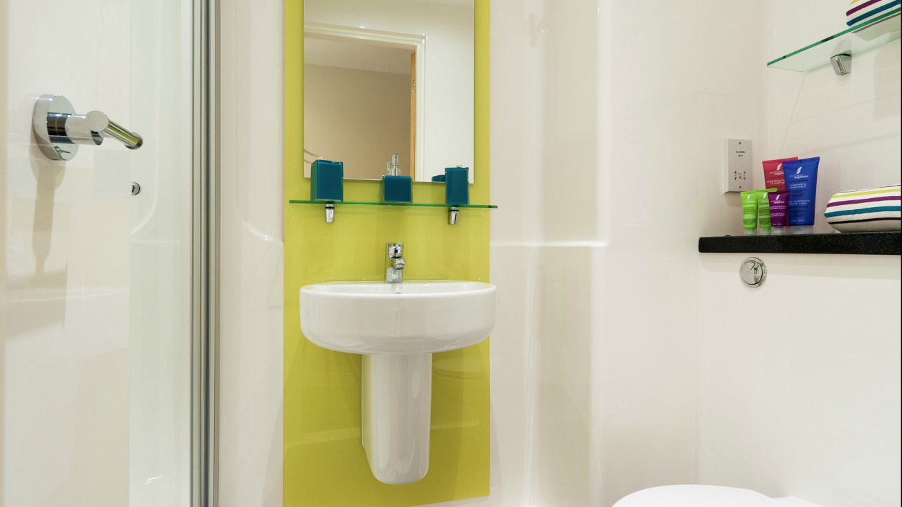 Collocazione Sheffield 153903