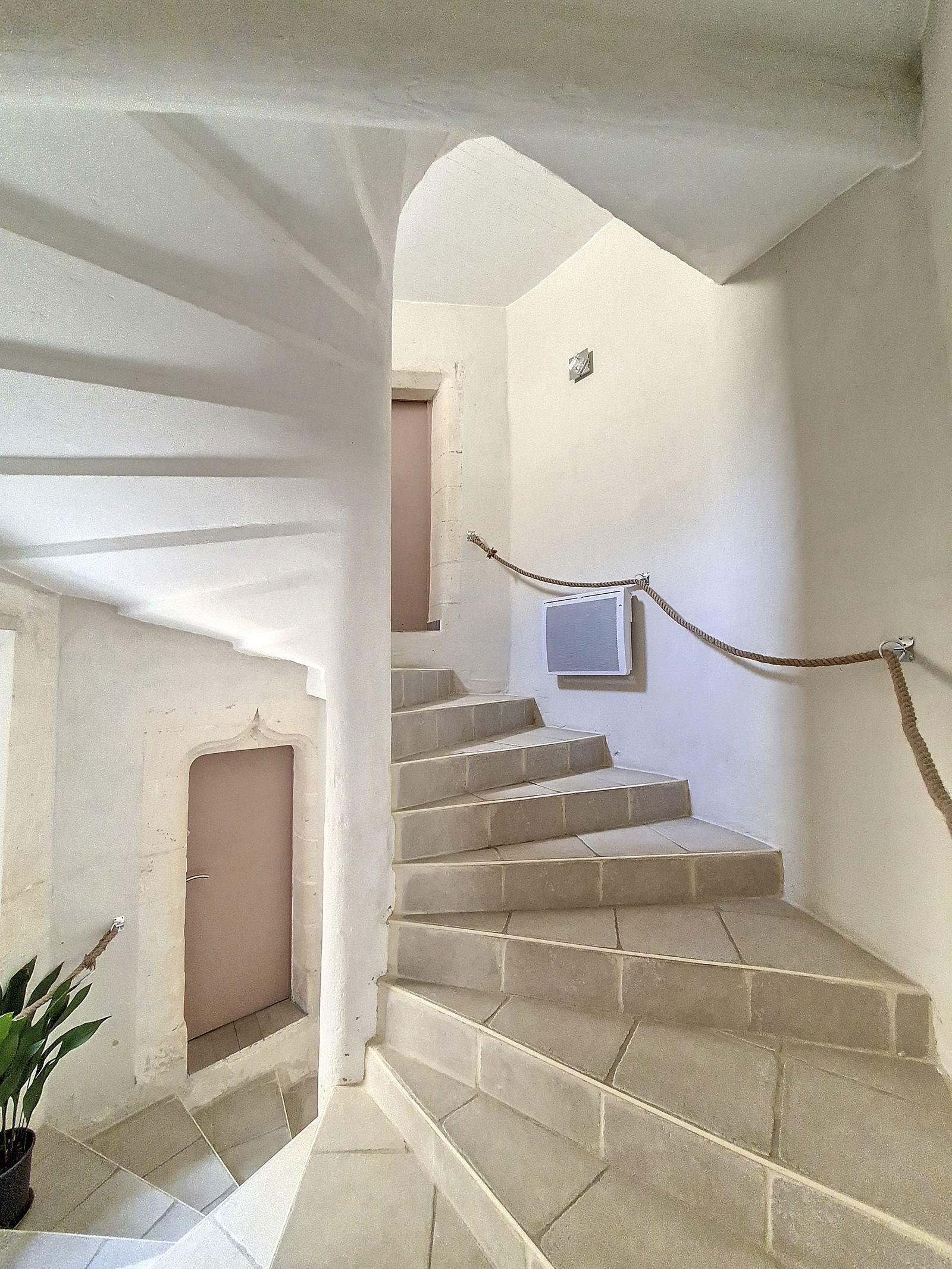 Collocazione L'Isle-sur-la-Sorgue 254009