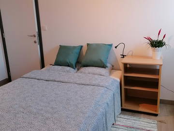 Roomlala | Camera Da Letto Al 2° Piano A 5' Dall'ULB. Colazione Inclusa, Pasti